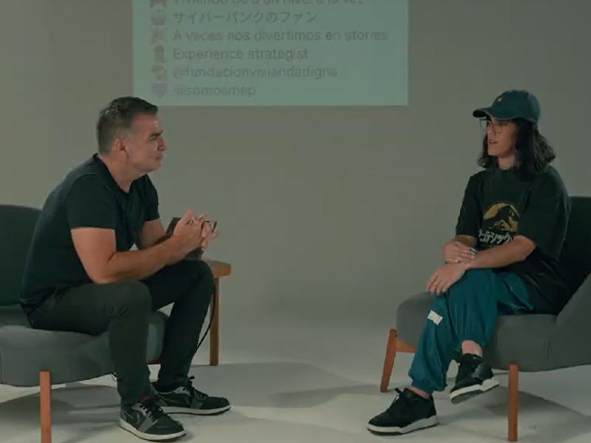 Carlos Perez interviewing Agustina Univaso on EQPLQP by Adlatina